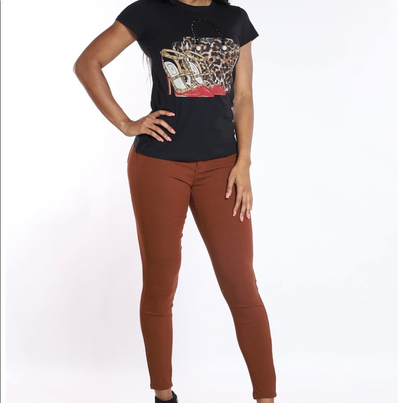 Vinizbena T-Shirt - Picture 7 of 7